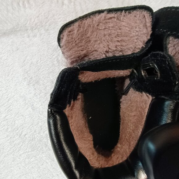 Kids' Black Size 26 EUC Suede Ankle Combat Work Boots - Picture 6 of 11